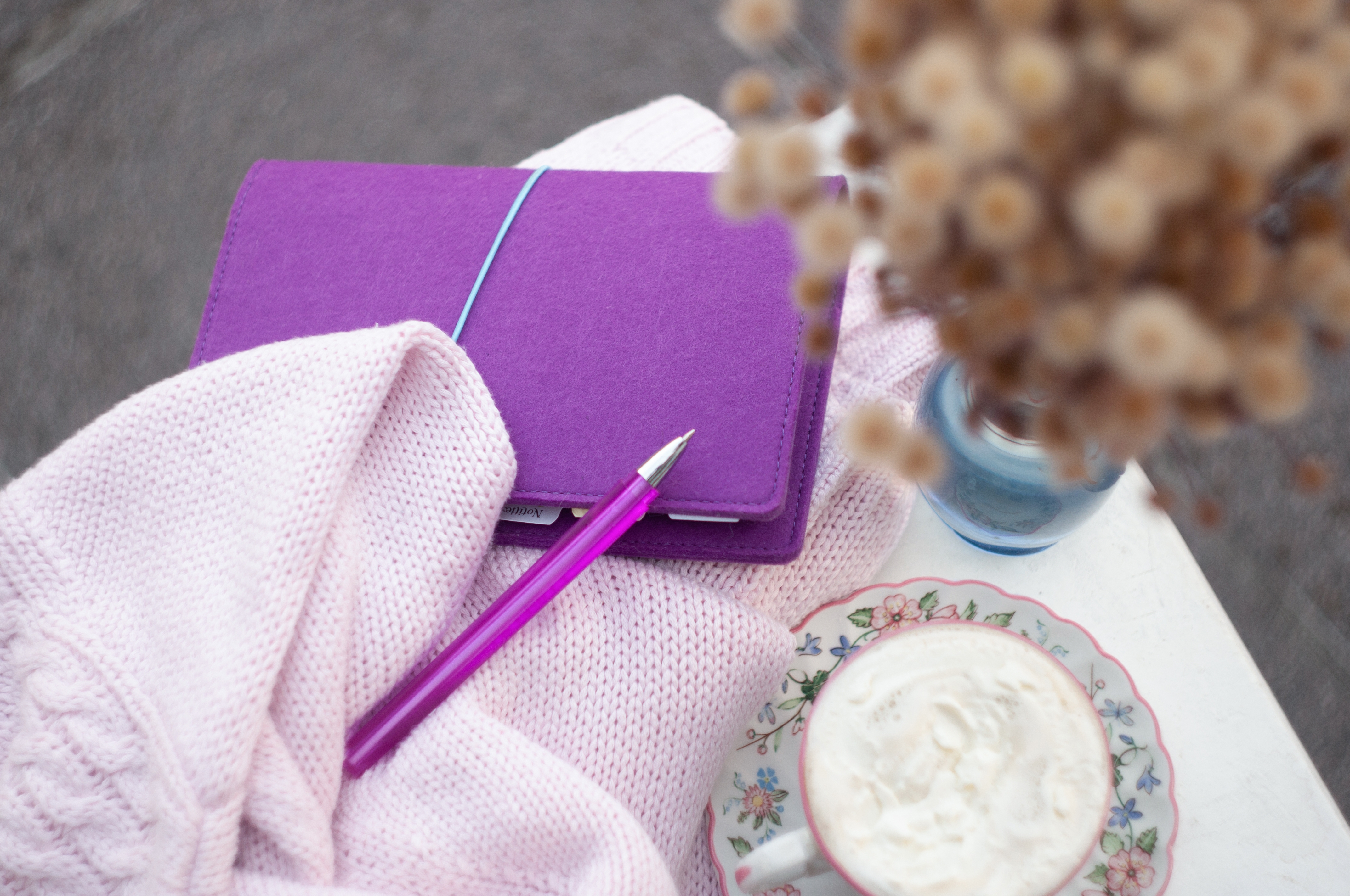 Daily structure that keeps you consistent without feeling rigid.